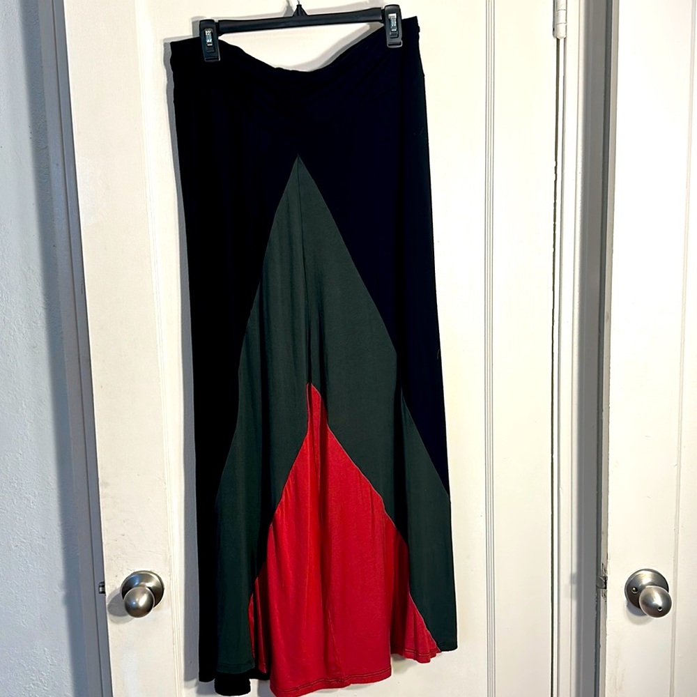 Rasta  reggae  skirt king elastic waist  95% rayon soft— green/orange/black